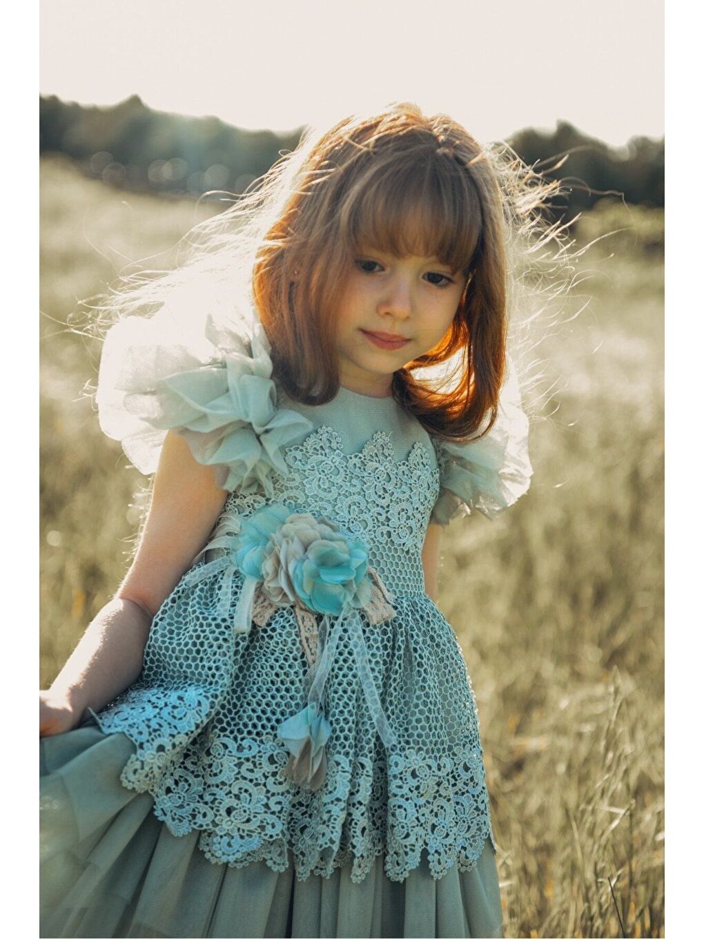 Yeşil Dantel ve Tül Detaylı Prenses Kız Çocuk Elbisesi_M2402-3