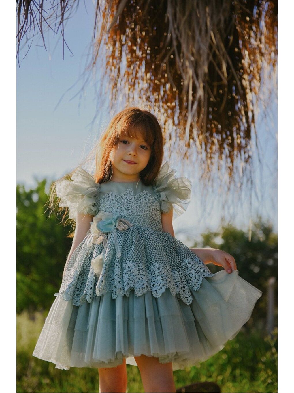 Yeşil Dantel ve Tül Detaylı Prenses Kız Çocuk Elbisesi_M2402-5