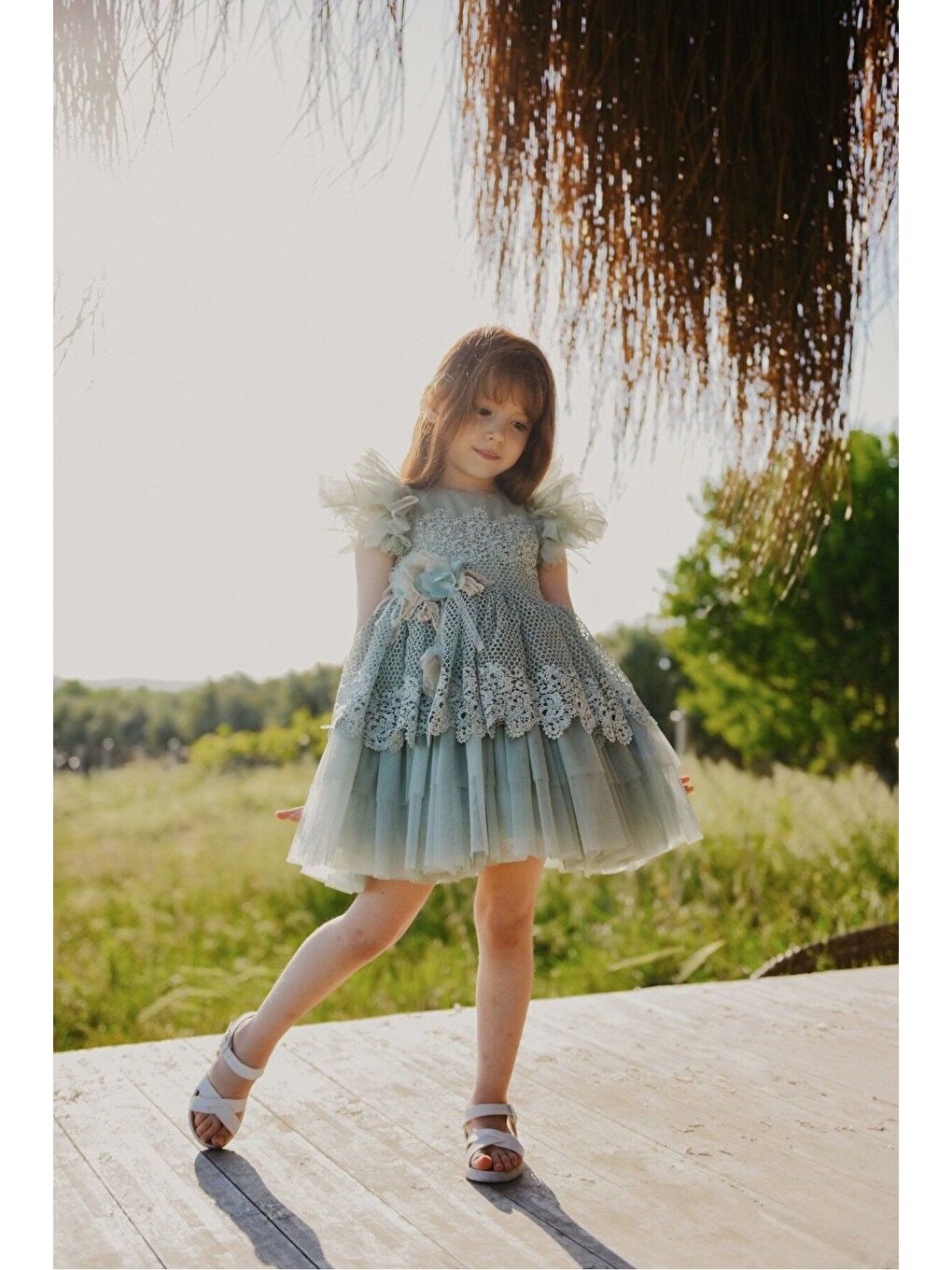 Yeşil Dantel ve Tül Detaylı Prenses Kız Çocuk Elbisesi_M2402-6