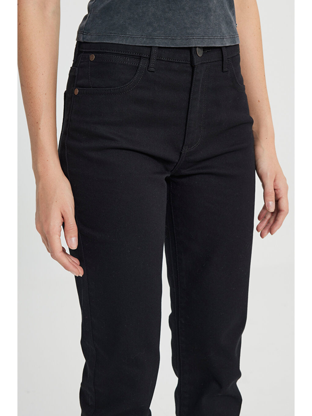 Straight Fit Düz Kesim Yüksek Bel Düz Paça Siyah Jean Jean Pantolon-4