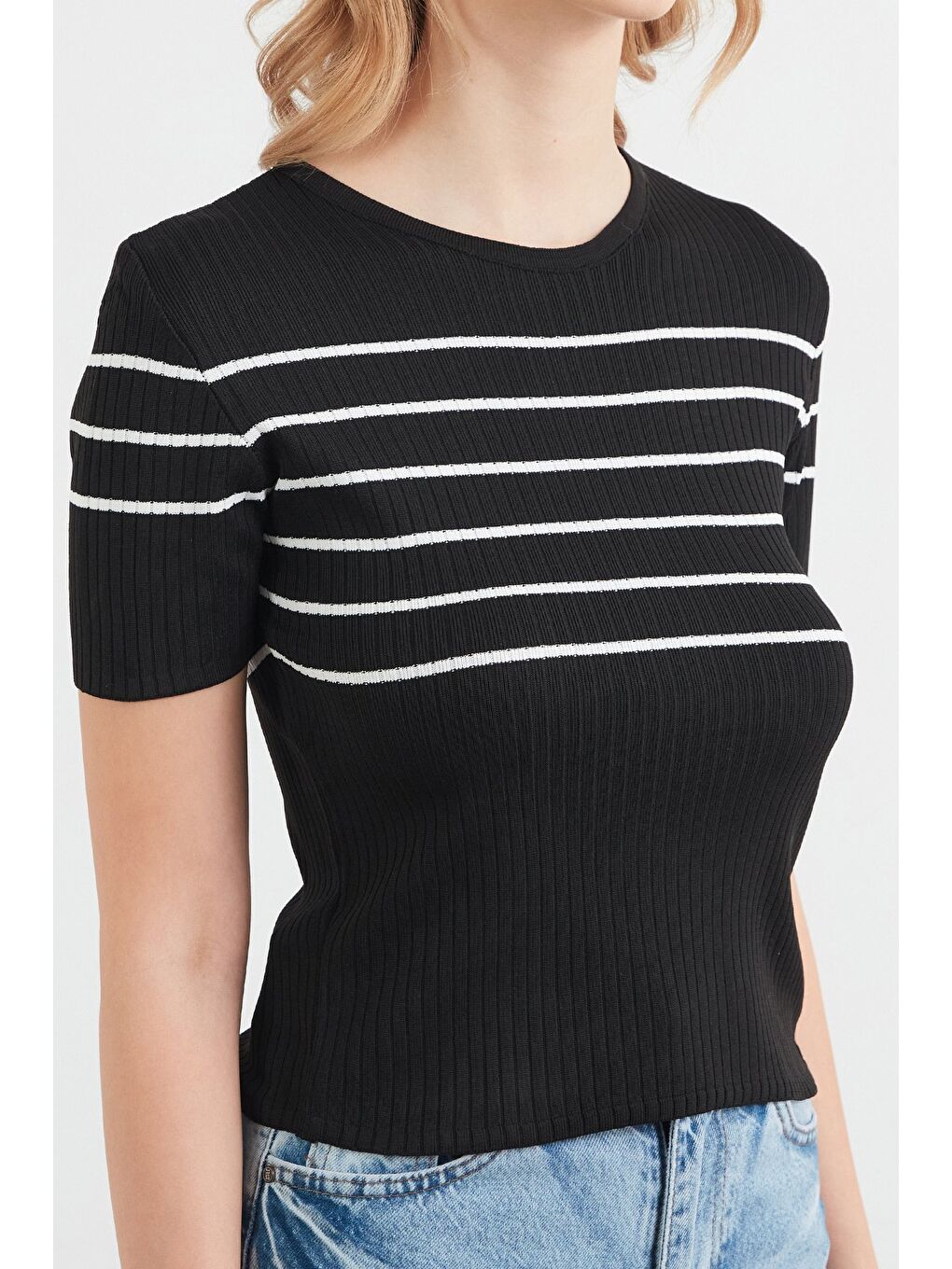 Siyah Çizgili Fitilli Bisiklet Yaka Triko Bluz-4