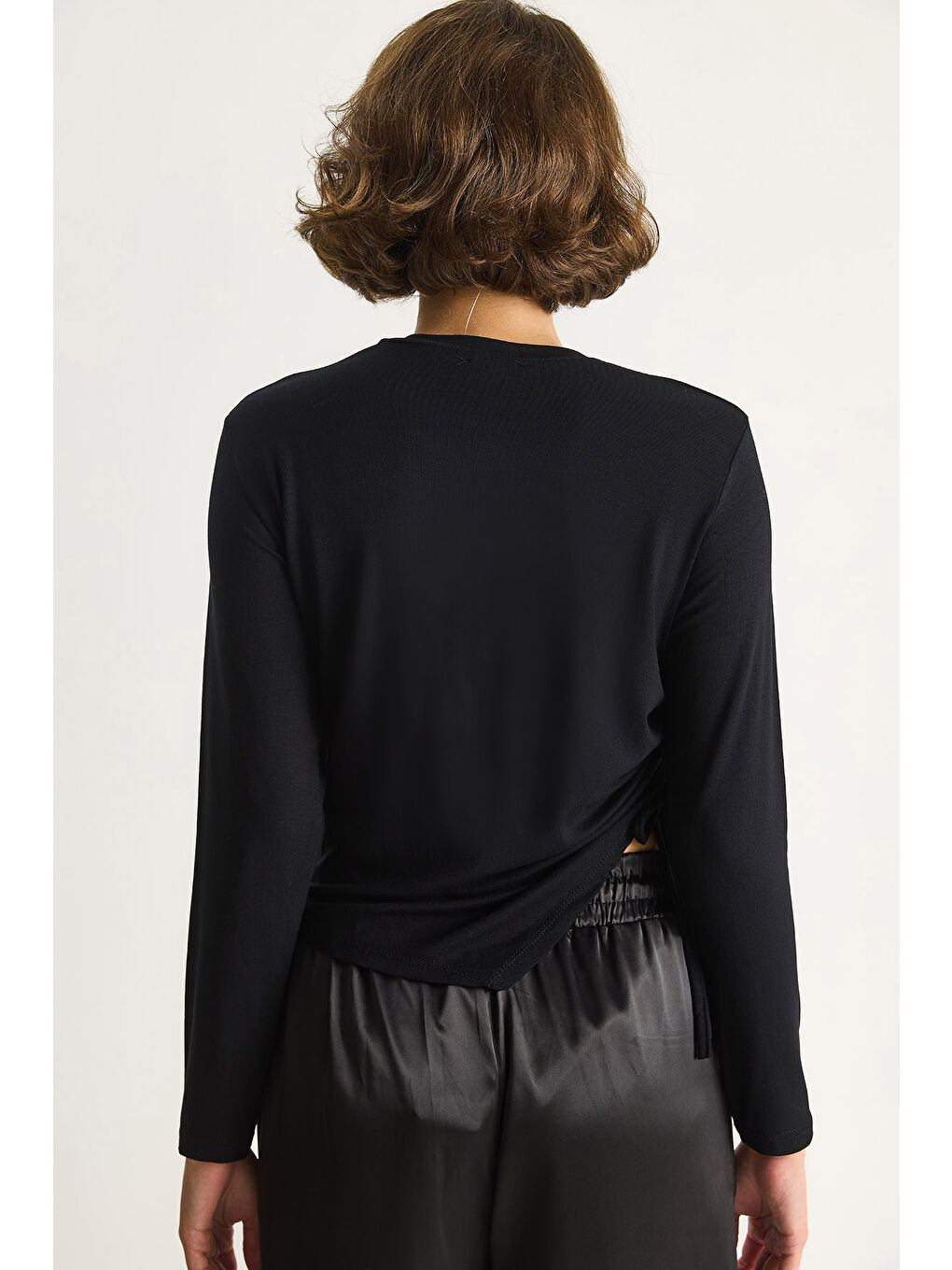 Siyah Kadın Büzgülü Viskon Kadın Bluz-5