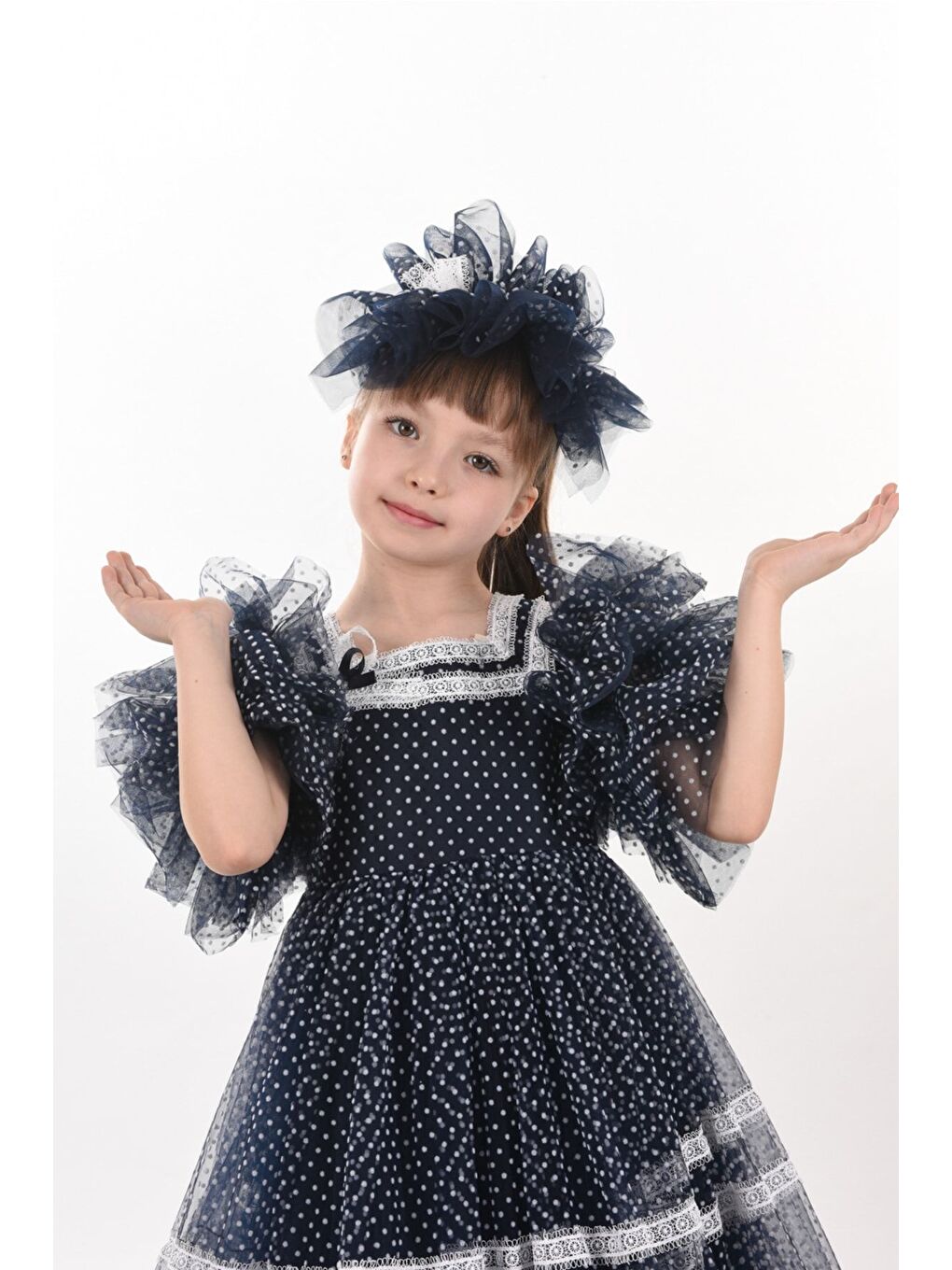 Beyaz Özel Tasarım Kız Çocuk Taçlı Abiye Puantiyeli Uzun Elbise_M2348-4