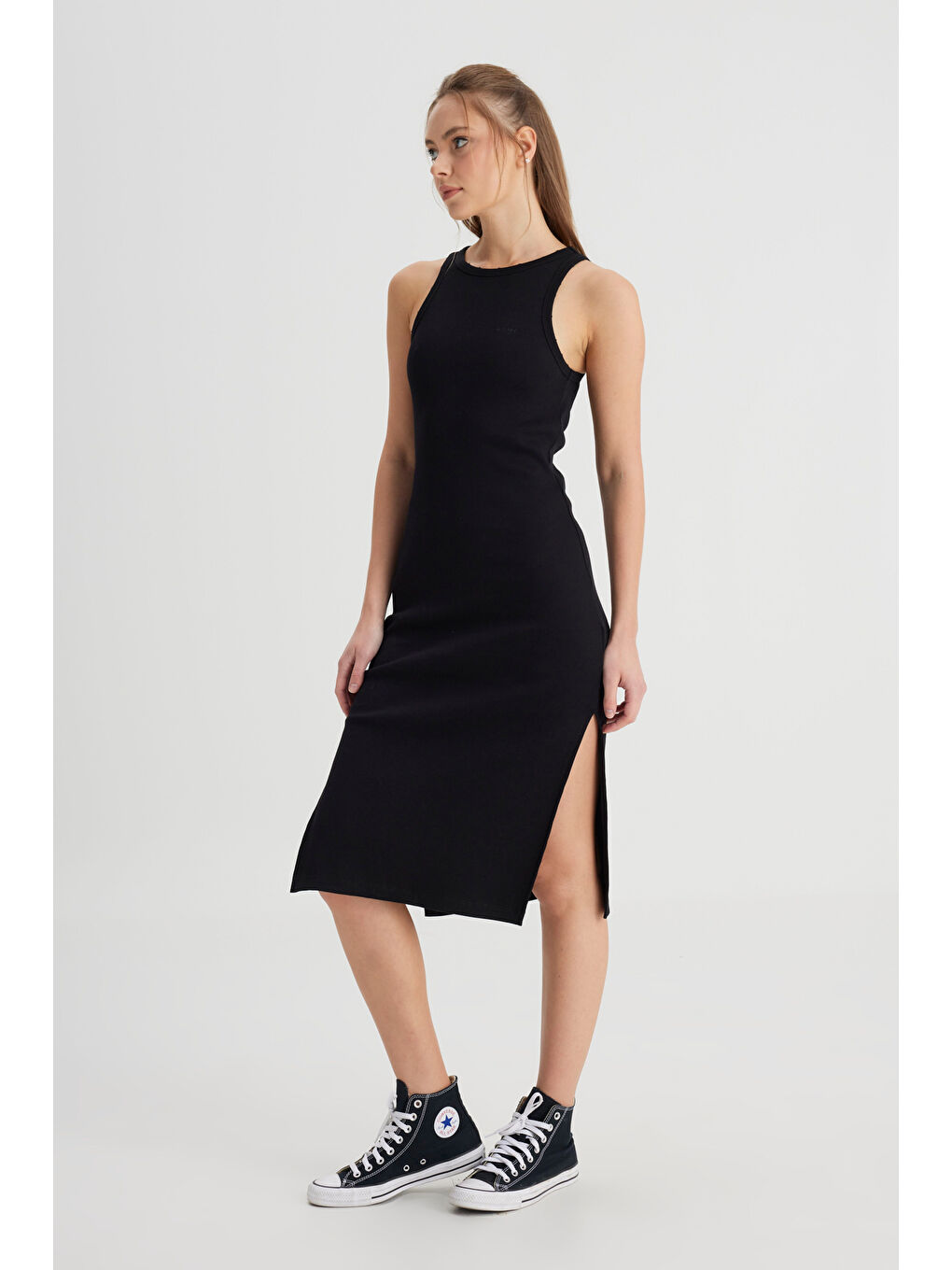 Slim Fit Dar Kesim Bisiklet Yaka Siyah Elbise