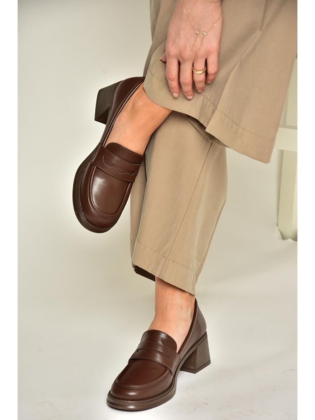 T8201453 Kahverengi Kadın Topuklu Ayakkabı-1