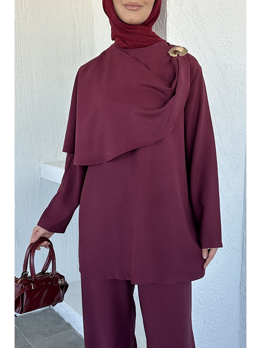 Bordo Bel Lastikli Pantolon Gold Toka Detaylı Bel Bağlamalı Tunik Tesettür İkili-2