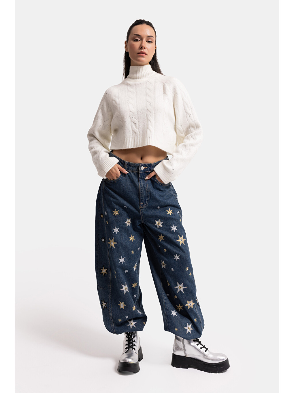 Mavi Kadın Koyu Jean 1w6-8 Mega Baggy Yıldız Nakış Detaylı Özel Tasarım Denim Jean-1