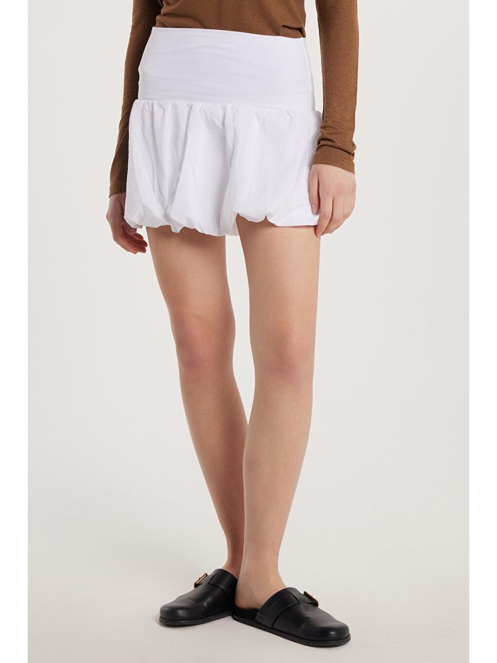 Kadın Slim Fit Pamuklu Lastikli Balon Mini Boy Beyaz Etek