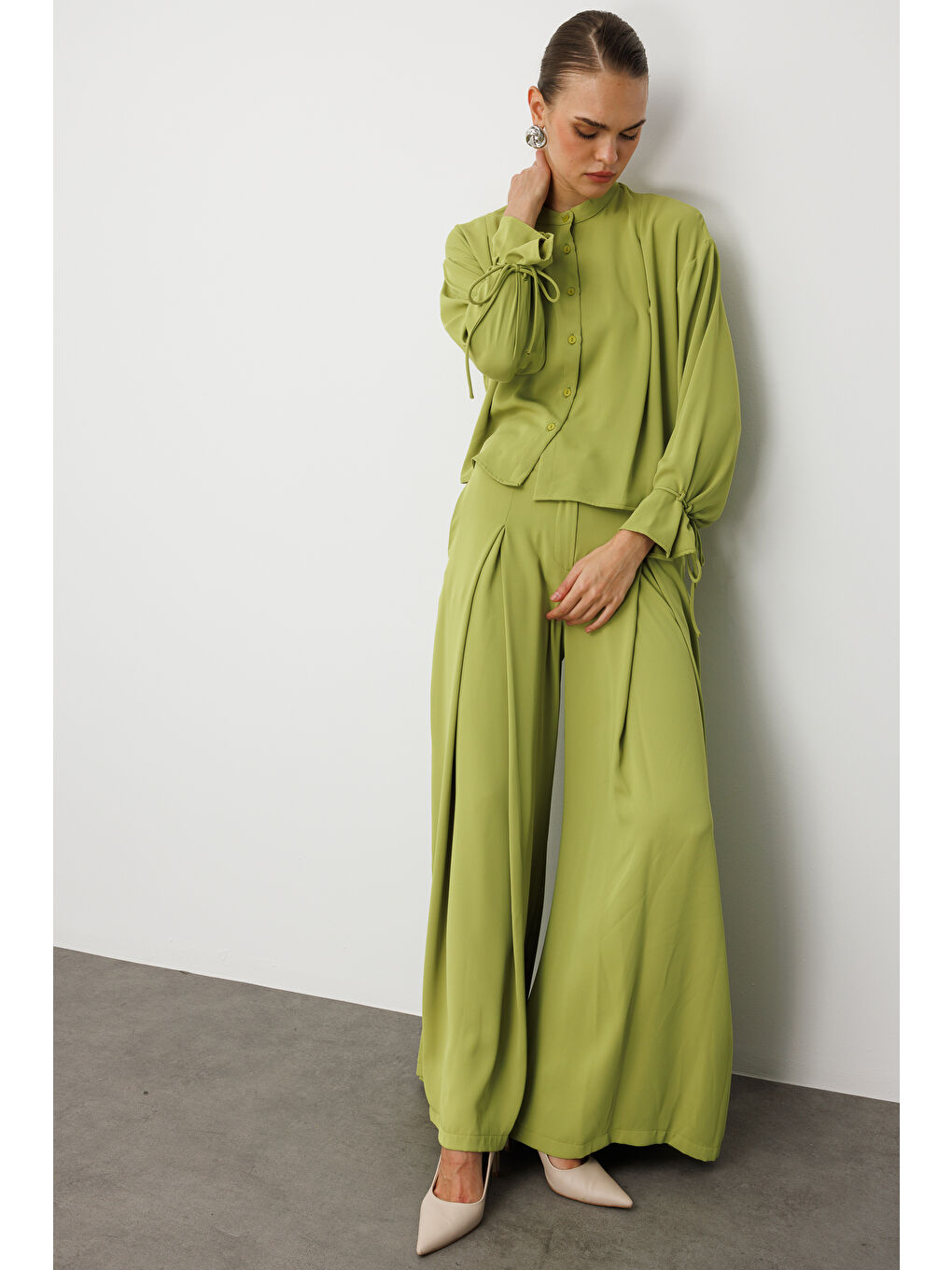 F.yeşili Geniş Pileli Bol Kesim Şifon Yeşil Pantolon-2