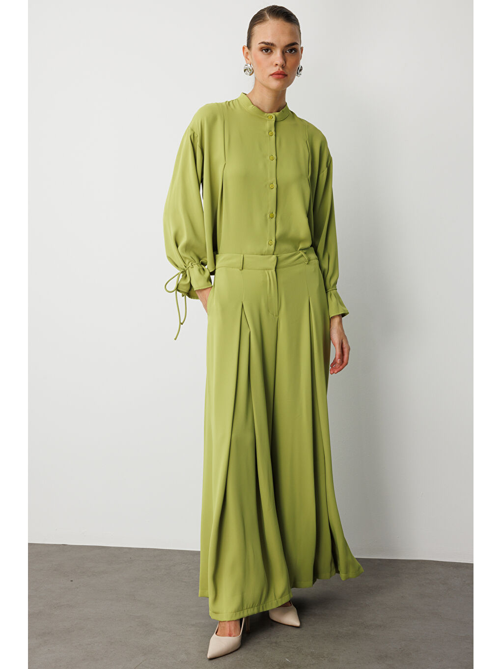 F.yeşili Geniş Pileli Bol Kesim Şifon Yeşil Pantolon-3