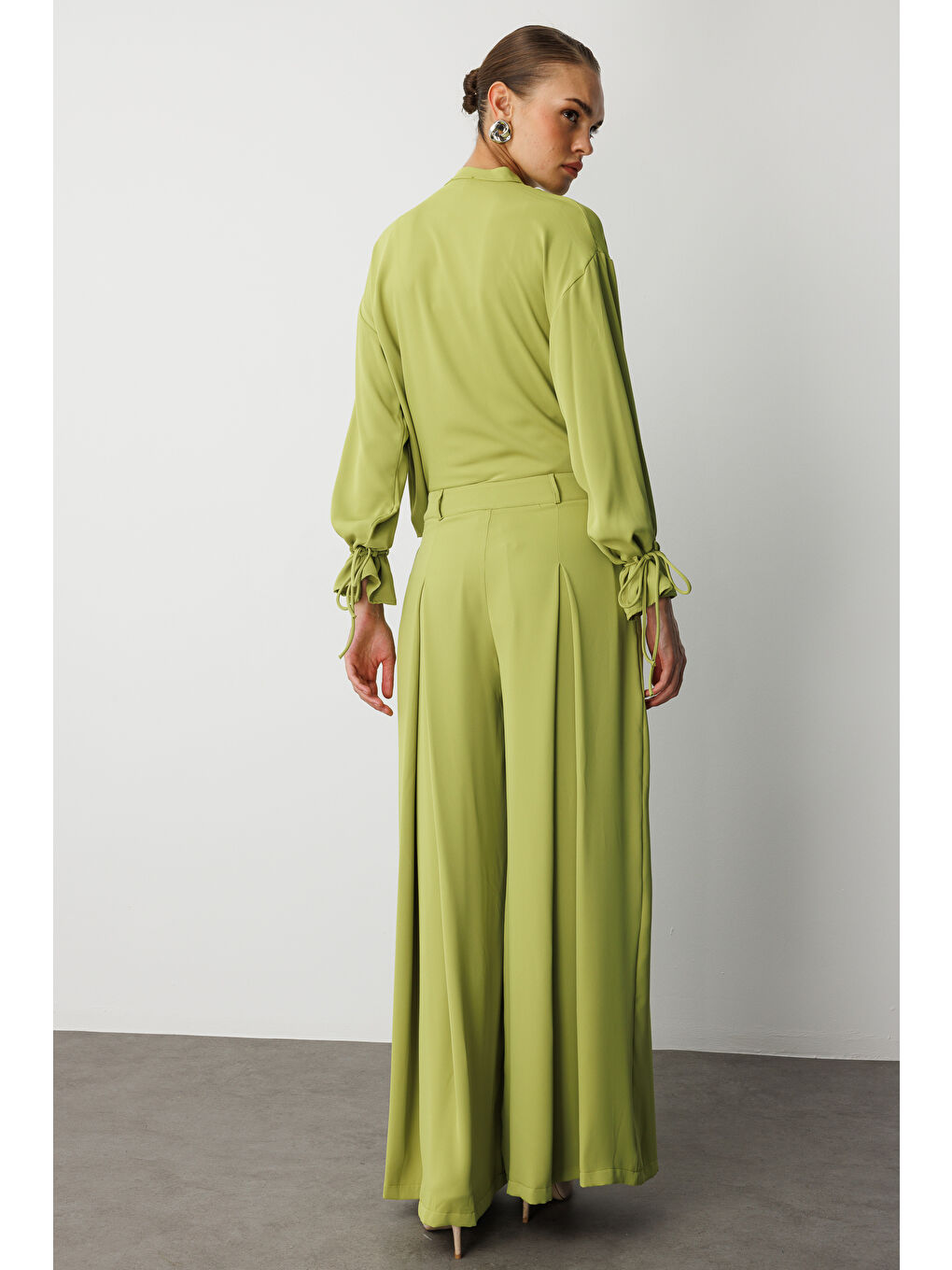 F.yeşili Geniş Pileli Bol Kesim Şifon Yeşil Pantolon-4