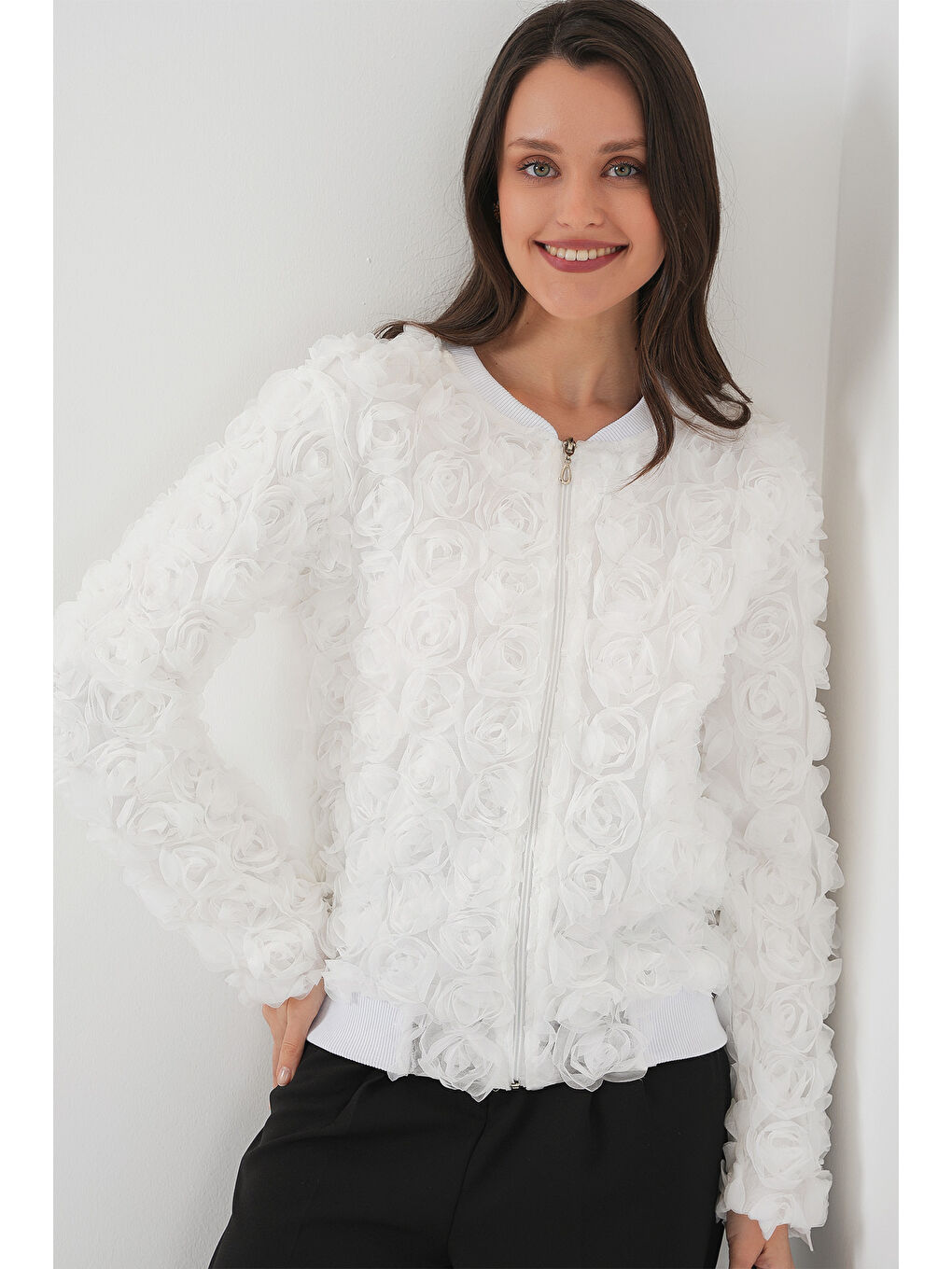 0719 Güllü Ceket - Beyaz