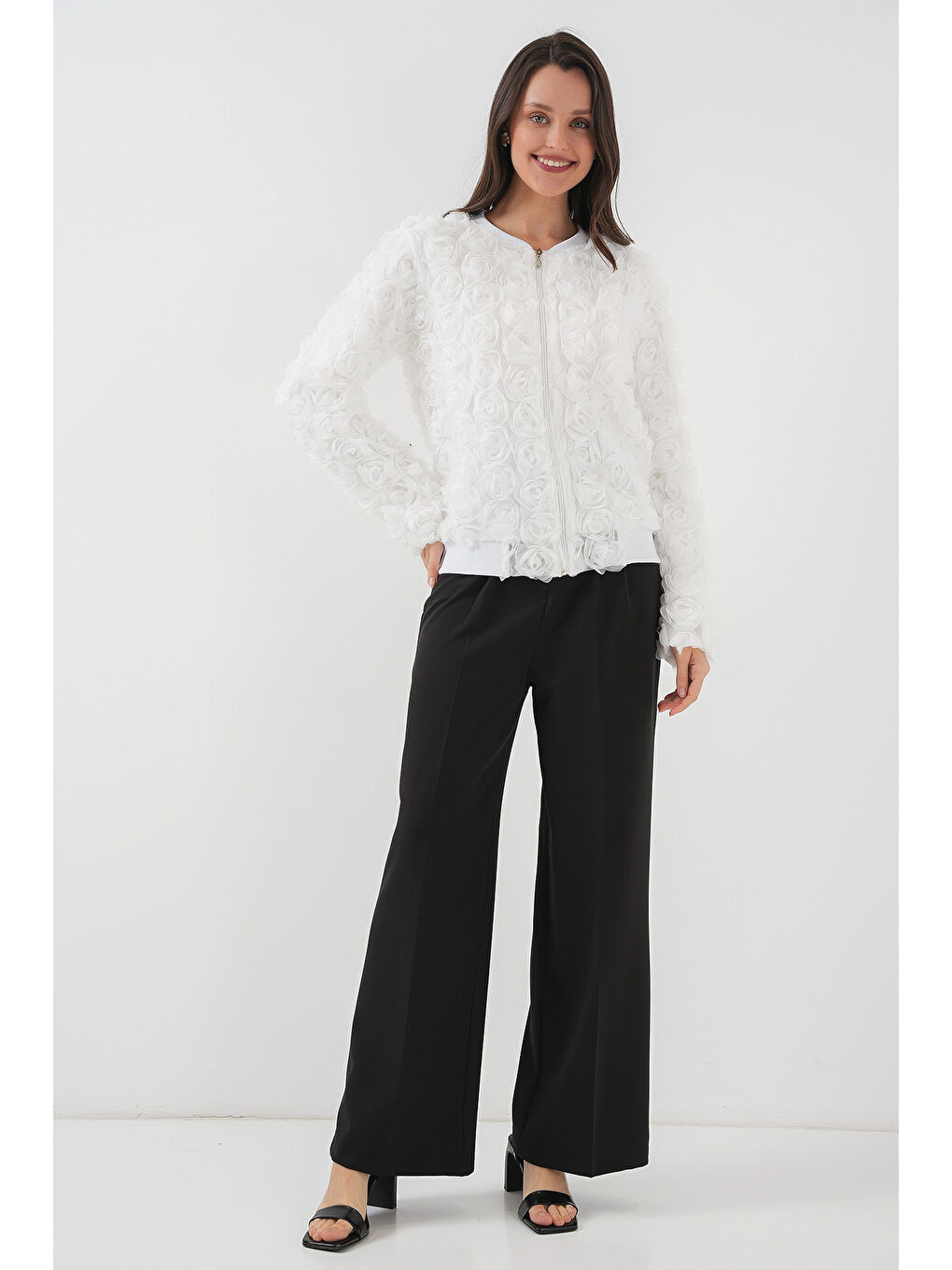 0719 Güllü Ceket - Beyaz-1