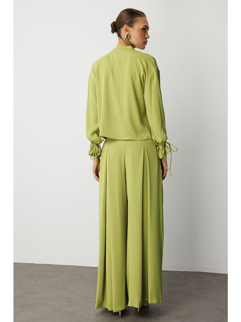 F.yeşili Geniş Pileli Bol Kesim Şifon Yeşil Pantolon-5