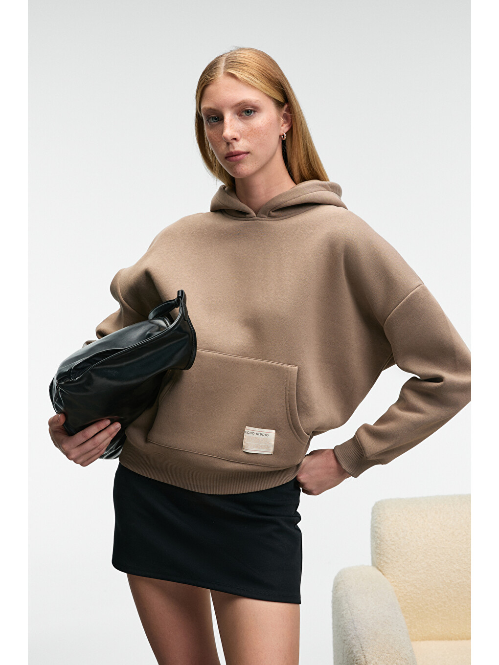 Bej Clarıe Kadın Organik Pamuklu Oversize Kanguru Cepli Kapüşonlu Vizon Sweatshirt-1