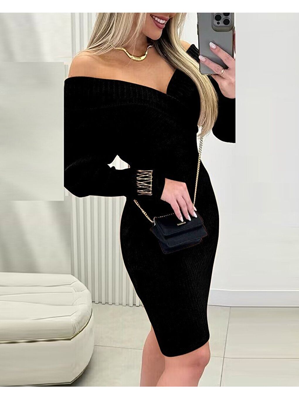 Siyah Kadın Uzun Kollu Omuzlardan Açık Kruvaze Yaka Kısa Triko Elbise-1