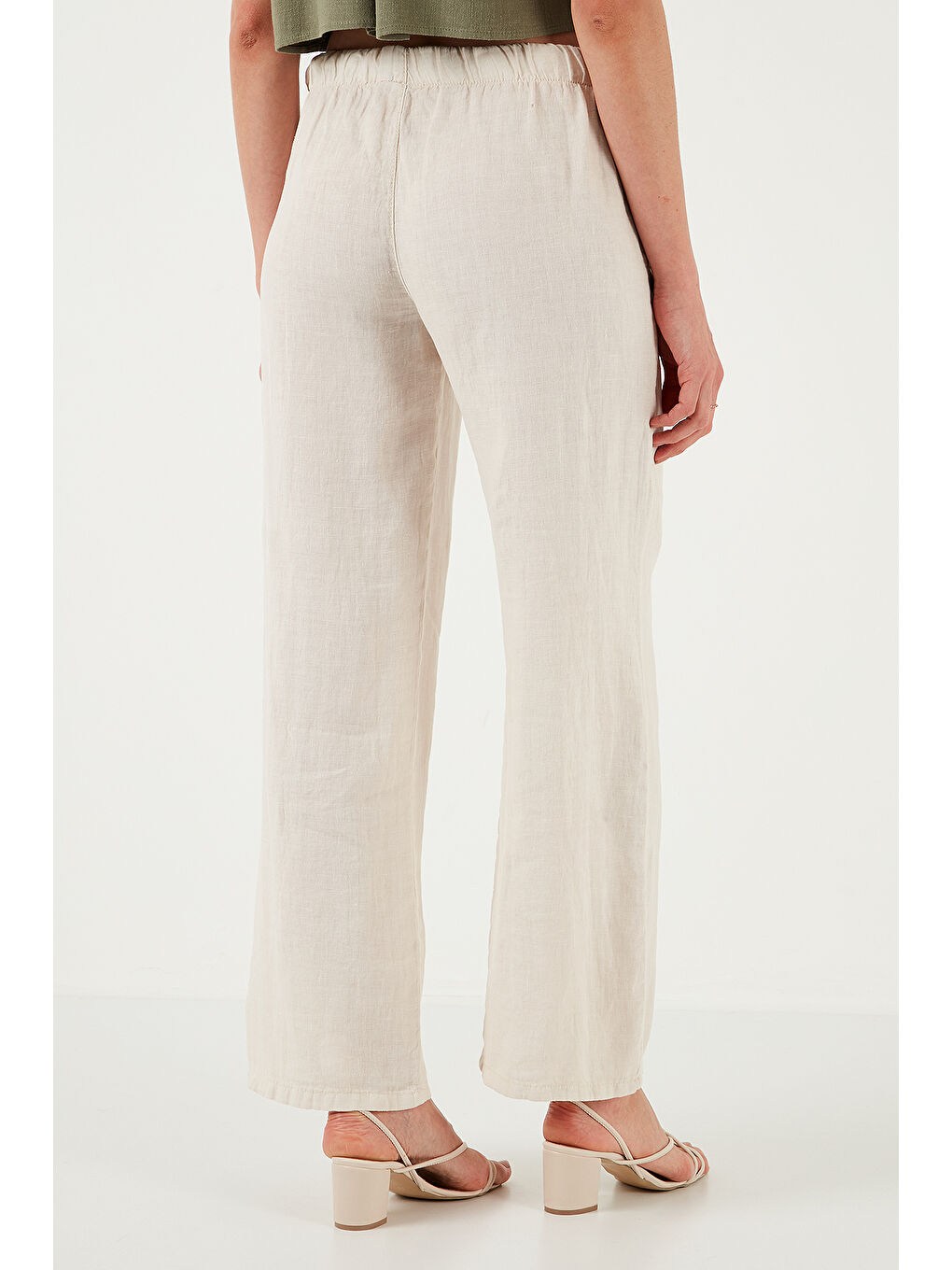 Bej Relaxed Fit Normal Bel Geniş Paça Çift Cepli Keten Pantolon 668Yp4991-6