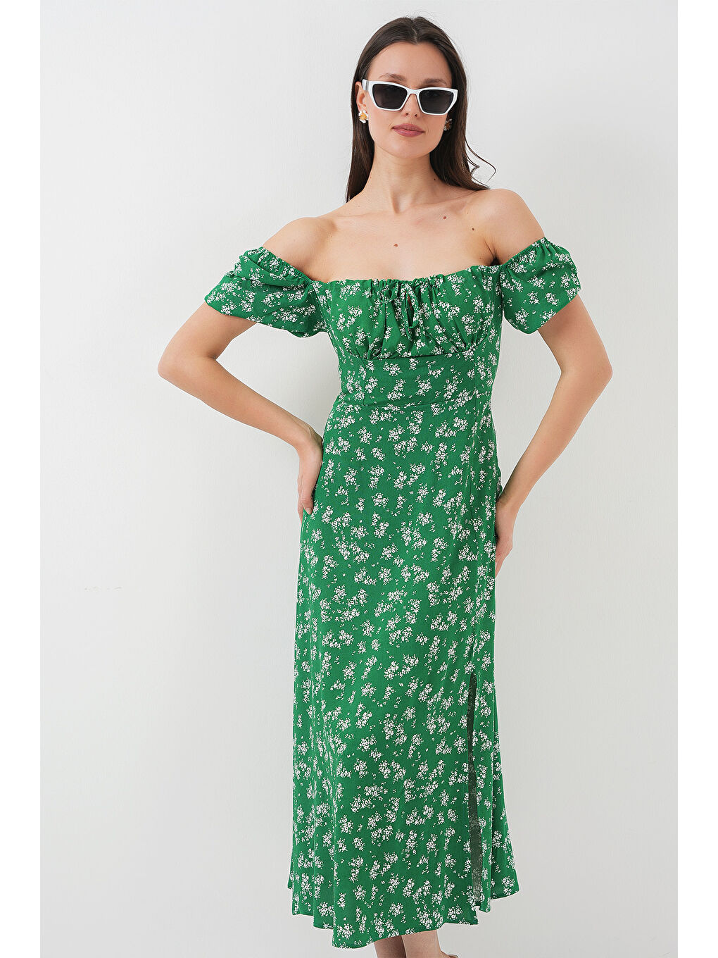 2387 Yırtmaç Detaylı Elbise - Zümrüt Yeşili-3