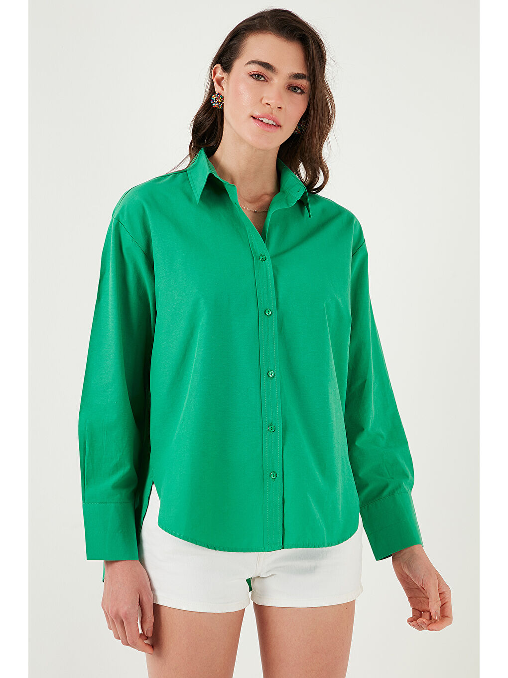 Yeşil Pamuklu Regular Fit Önü Kısa Arkası Uzun Oval Kesim Gömlek Cf25S163867-4