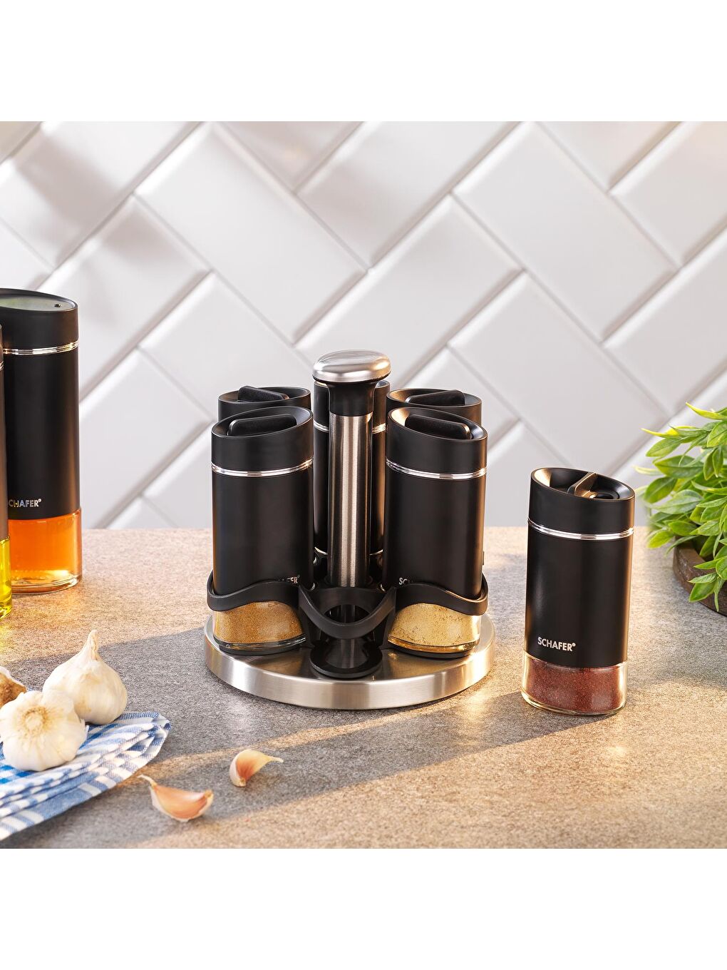 Silver Touch Döner Standlı Baharat Takımı 7 Parça-Siyah