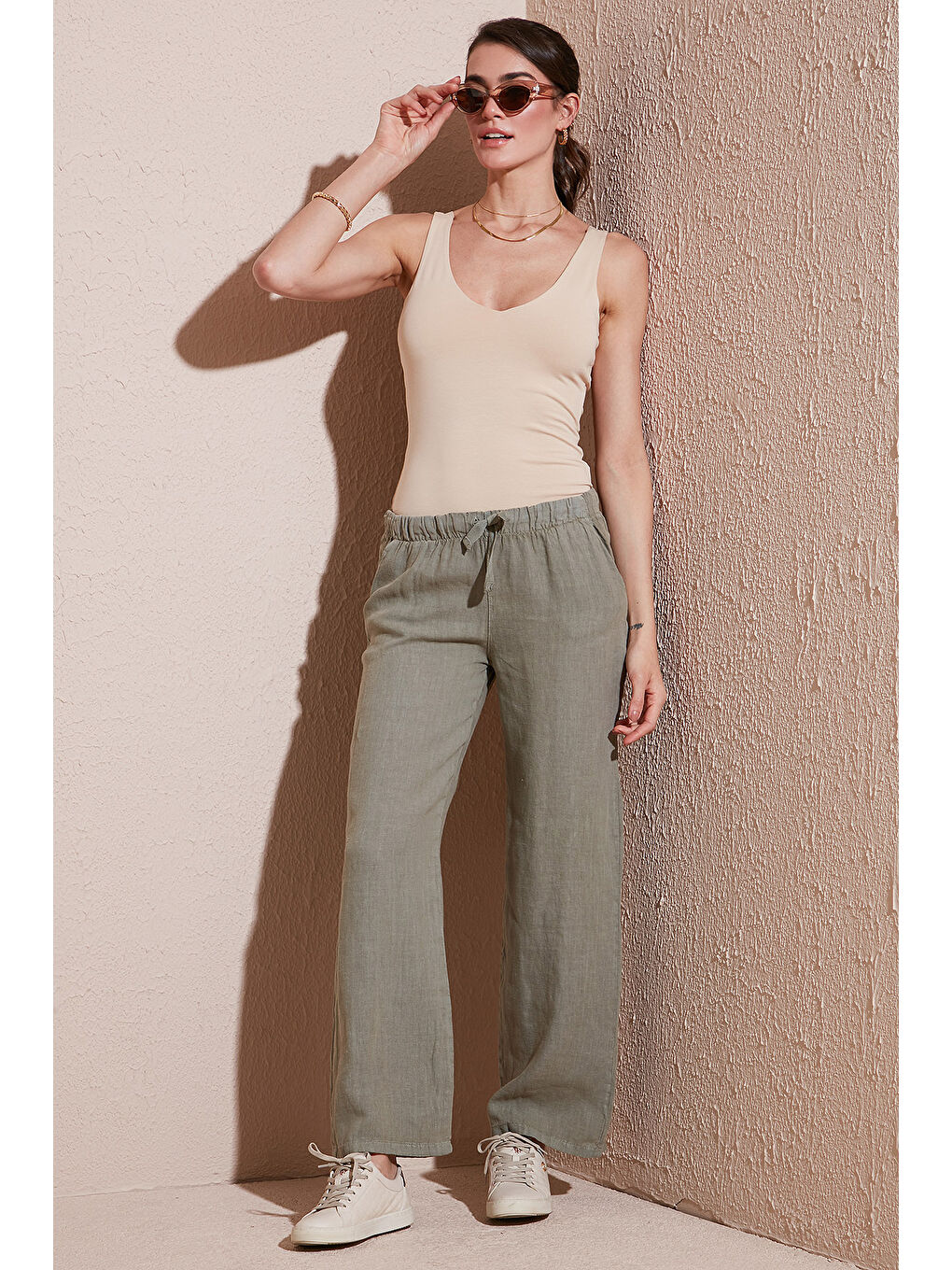 Haki Relaxed Fit Normal Bel Geniş Paça Çift Cepli Keten Pantolon 668Yp4991