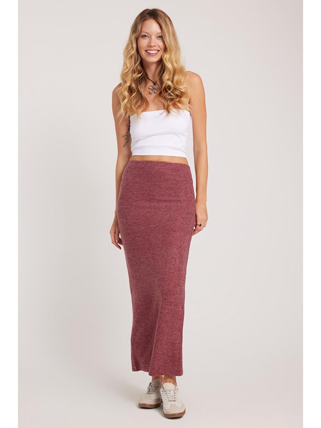 Kadın Slim Fit Dar Kesim Yırtmaçlı Bordo Etek-4