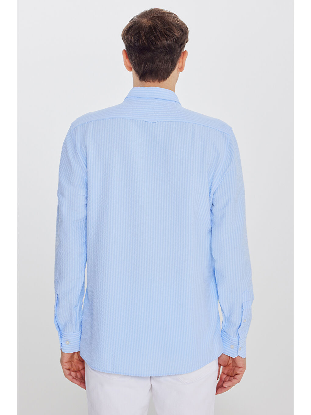 Erkek Mavi Tailored Slim Fit Dar Kesim Düğmeli Yaka Gofre Desenli Travel Gömlek-4