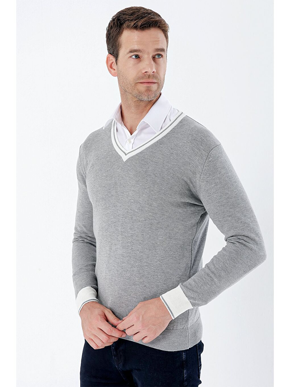 Gri Uzun Kollu Desenli Örme V Yaka Pamuklu Klasik Comfort Fit Triko 1012235168-3