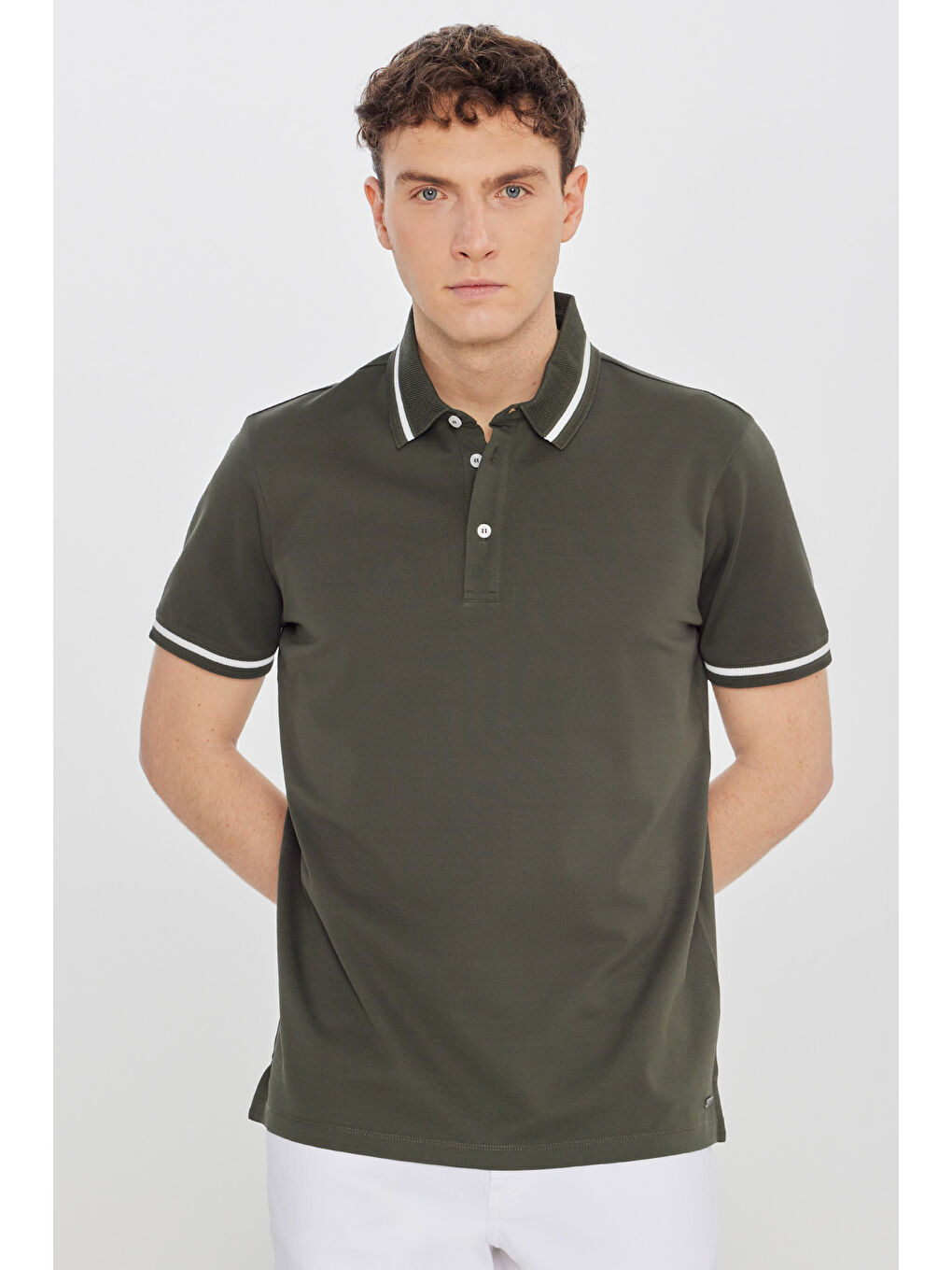 Erkek Haki %100 Pamuk Standart Fit Normal Kesim Polo Yaka Tişört