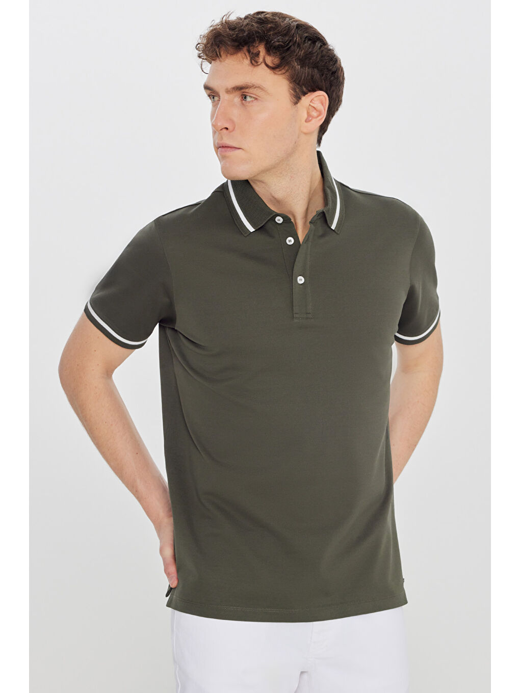 Erkek Haki %100 Pamuk Standart Fit Normal Kesim Polo Yaka Tişört-1