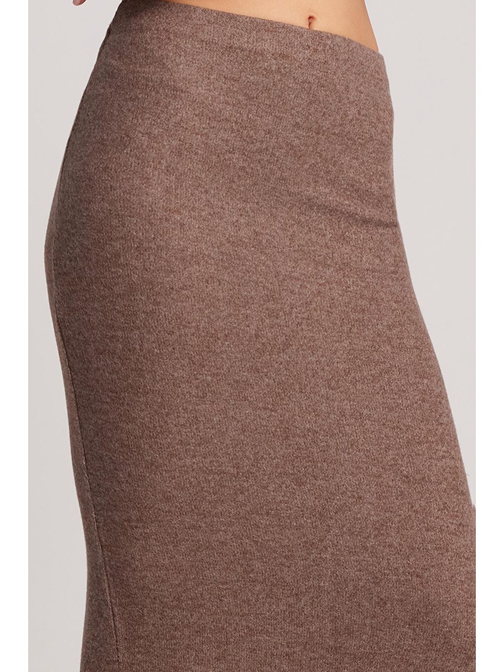 Kadın Slim Fit Dar Kesim Yırtmaçlı Kahverengi Etek-2