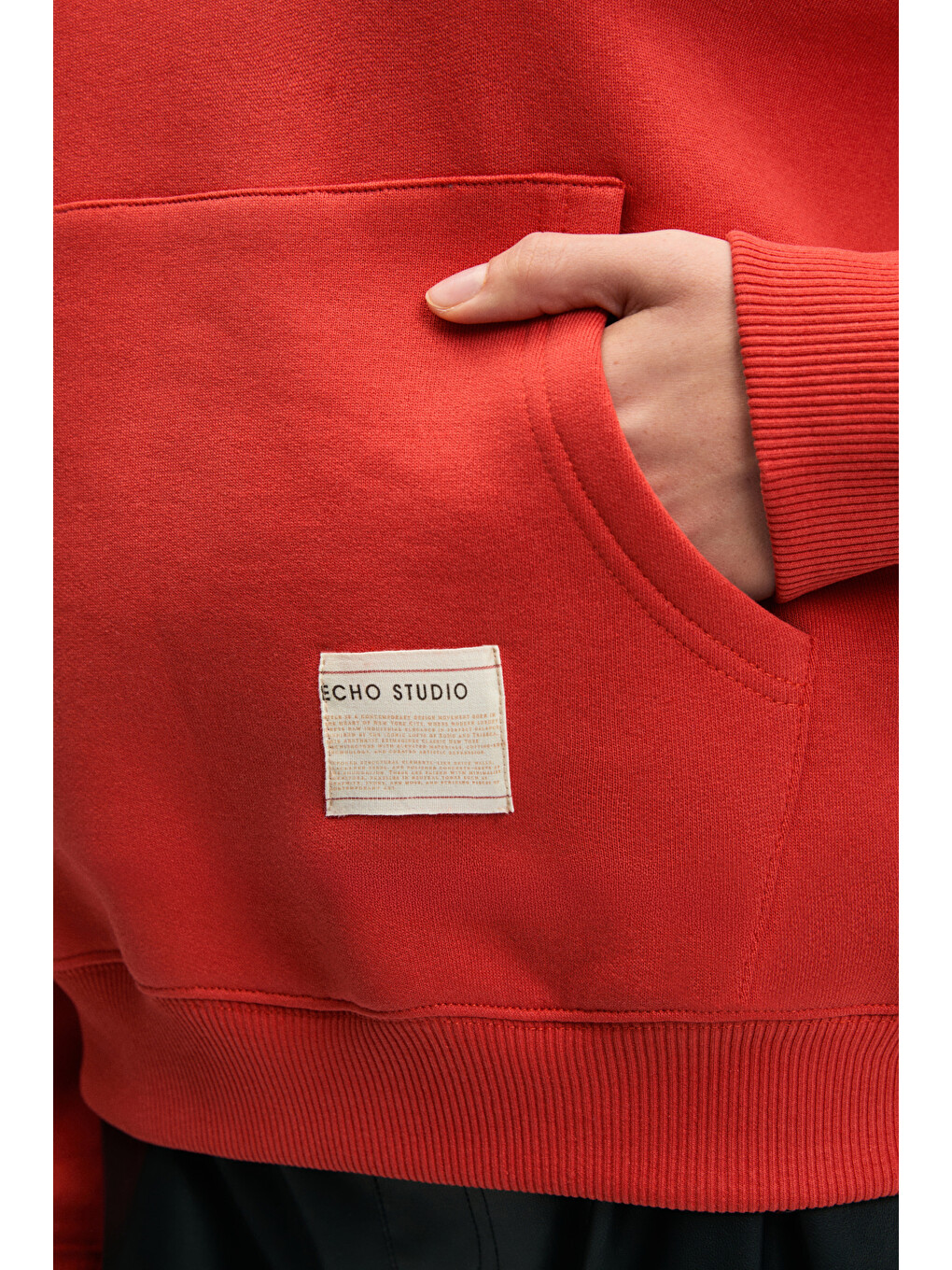 Clarıe Kadın Organik Pamuklu Oversize Kanguru Cepli Kapüşonlu Kırmızı Sweatshirt-3