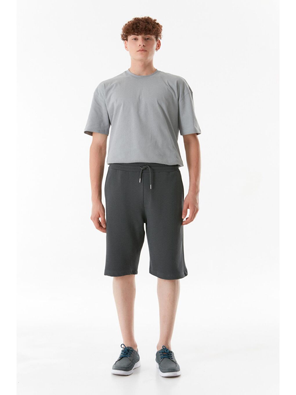 Antrasit Beli Bağcıklı Cepli Şort-4