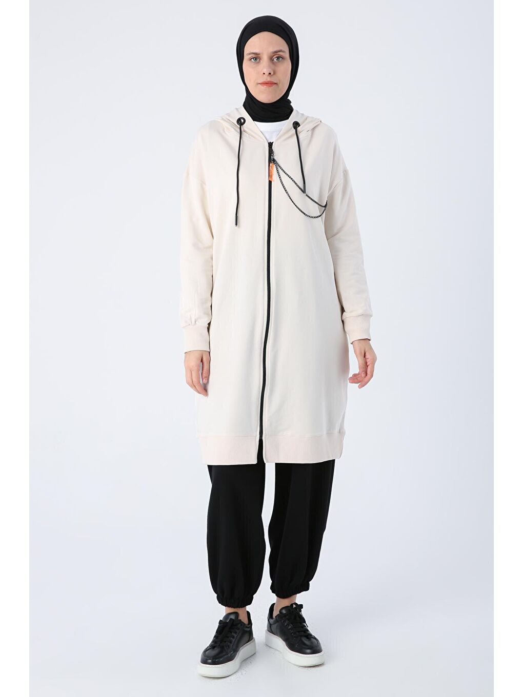 Ekru Kapüşonlu Zincir Detaylı Fermuarlı Sweat Hırka-1