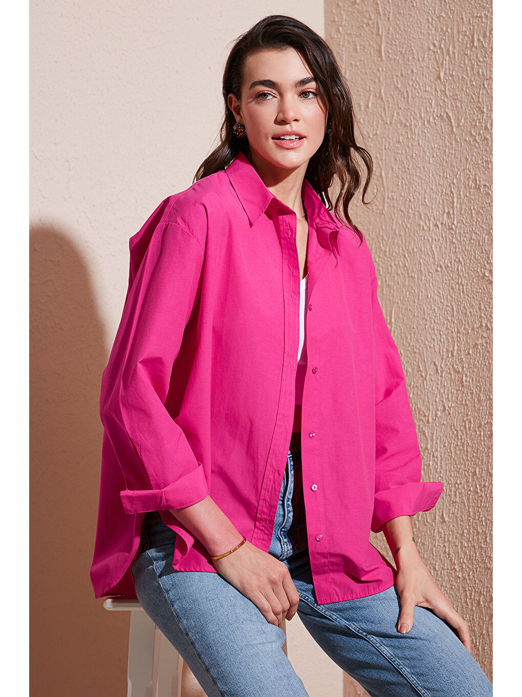 Fuşya Pamuklu Regular Fit Önü Kısa Arkası Uzun Oval Kesim Gömlek Cf25S163867