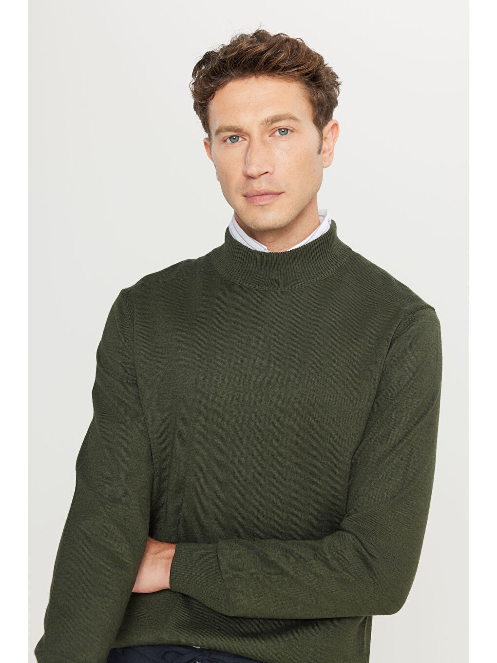 Erkek Haki Yünlü Standart Fit Normal Kesim Yarım Balıkçı Yaka Basic Triko Kazak-3