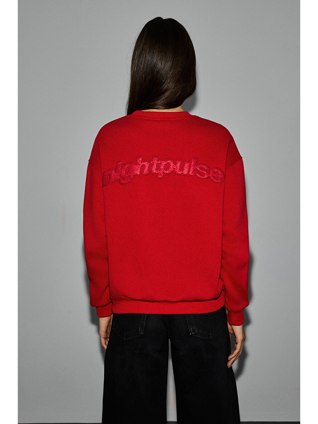 Motıon Kadın Organik Pamuklu İçi Polarlı Yuvarlak Yaka Patch Detaylı Oversize Kırmızı Sweatshirt-4