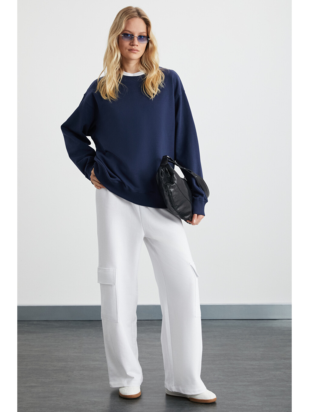 Karıus Kadın Organik Pamuklu İçi Polarlı Oversize Yuvarlak Yakalı Lacivert Sweatshirt-1