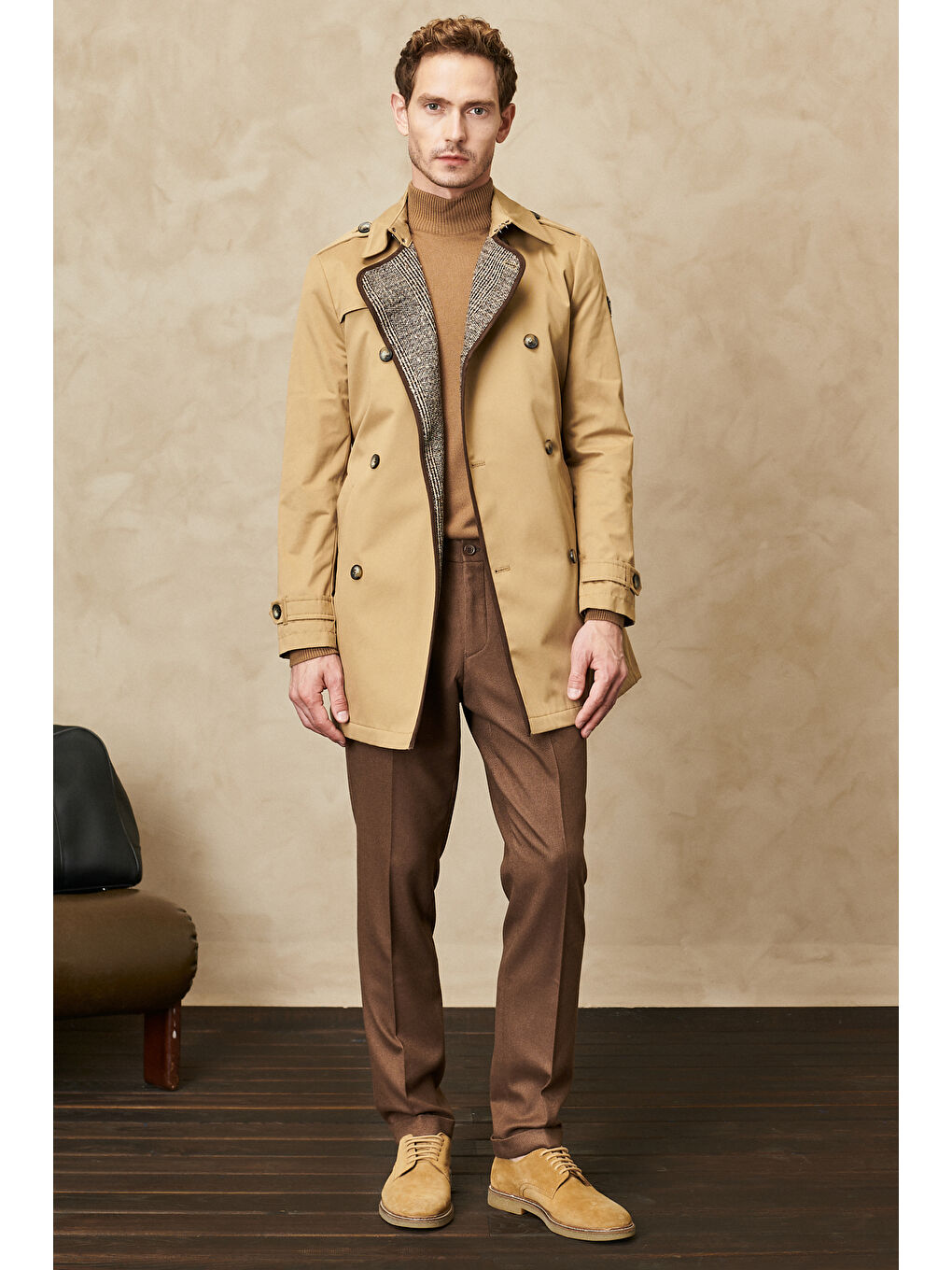 Erkek Bej Standart Fit Normal Kesim Bebe Yaka Beli Kemerli Pamuklu Kışlık Trençkot