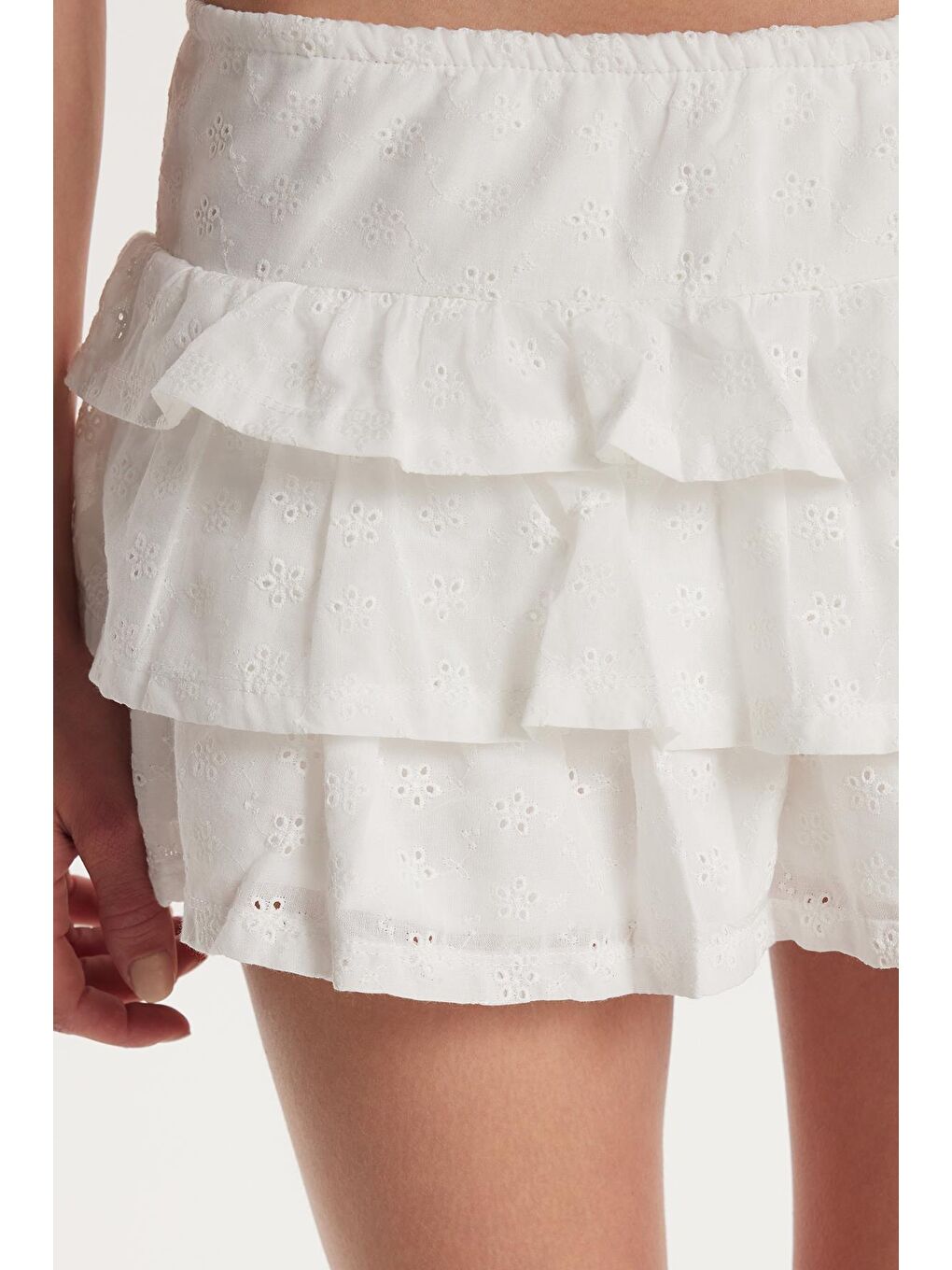 Kadın Standart Fit %100 Pamuk Beli Lastikli Piliseli Ajurlu Ekru Etek-2