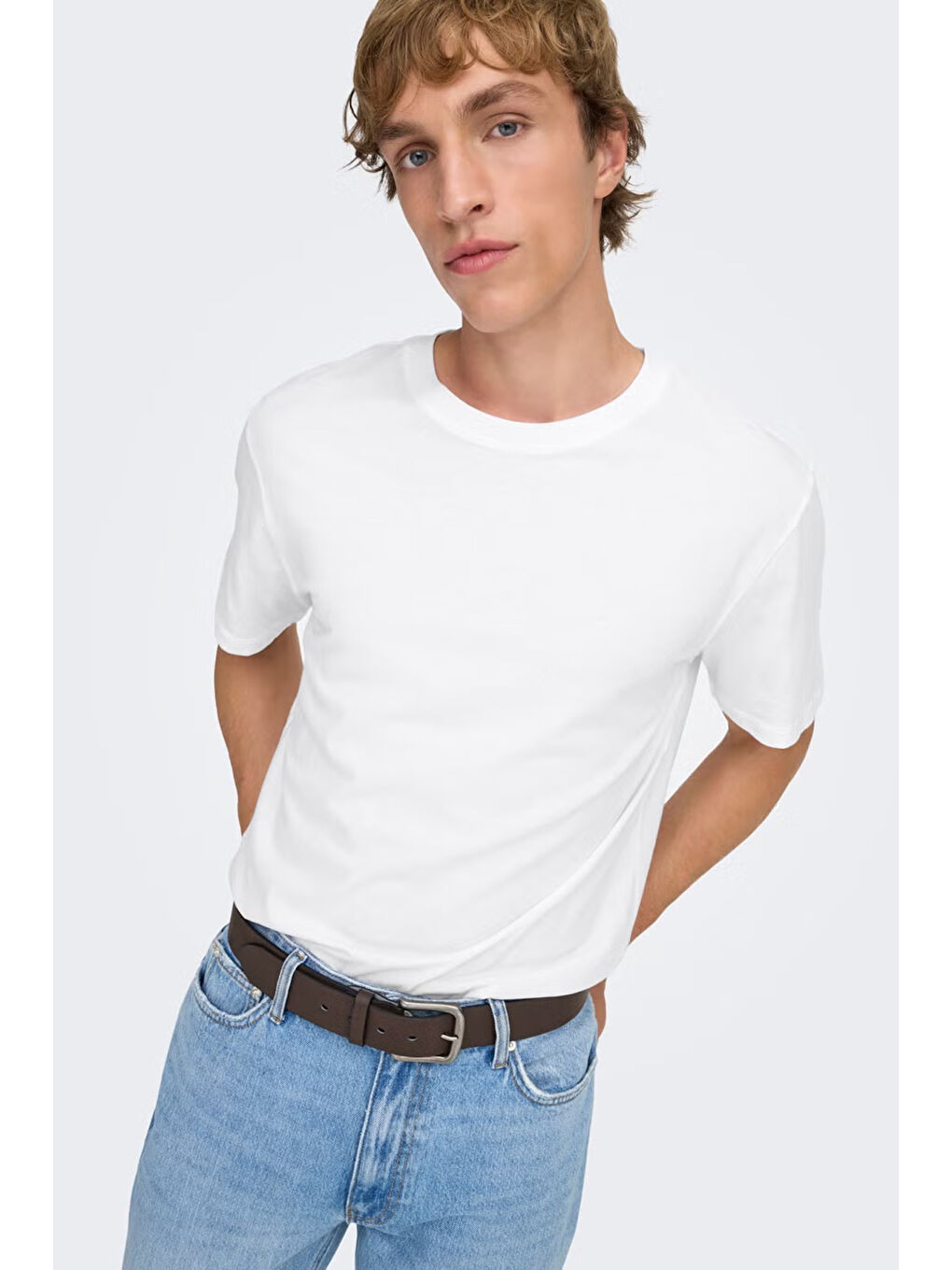 Beyaz Onsmax % 100 Pamuk Regular Fit Bisiklet Yaka T Shirt 22025208-1
