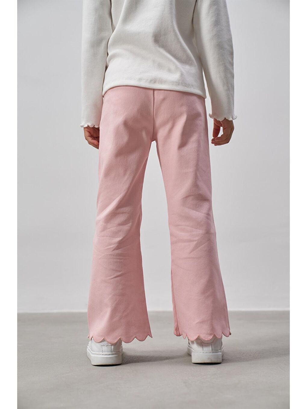 Pembe Kız Çocuk Pamuklu İspanyol Paça Nakış Detaylı Pantolon-2