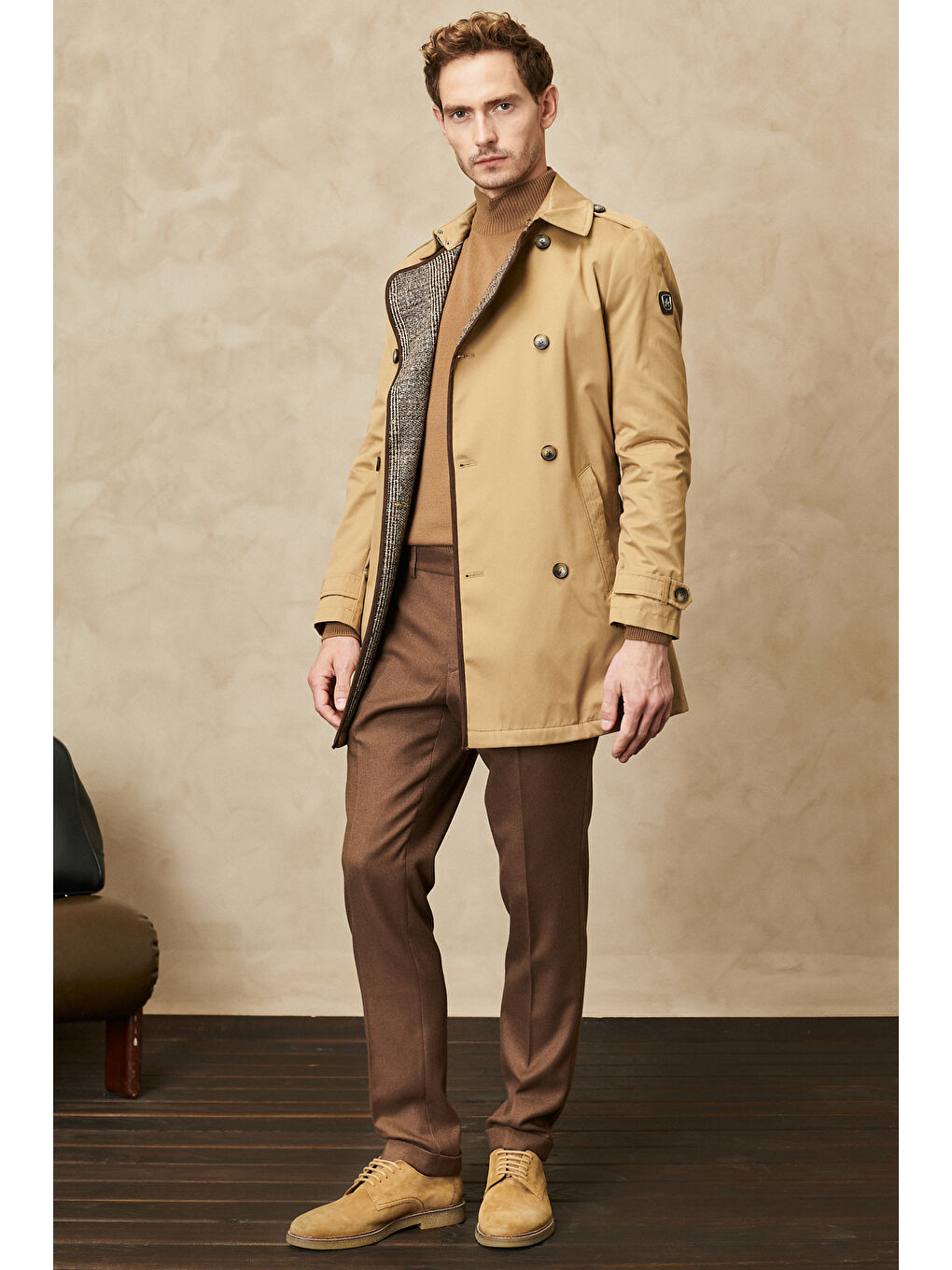 Erkek Bej Standart Fit Normal Kesim Bebe Yaka Beli Kemerli Pamuklu Kışlık Trençkot-2