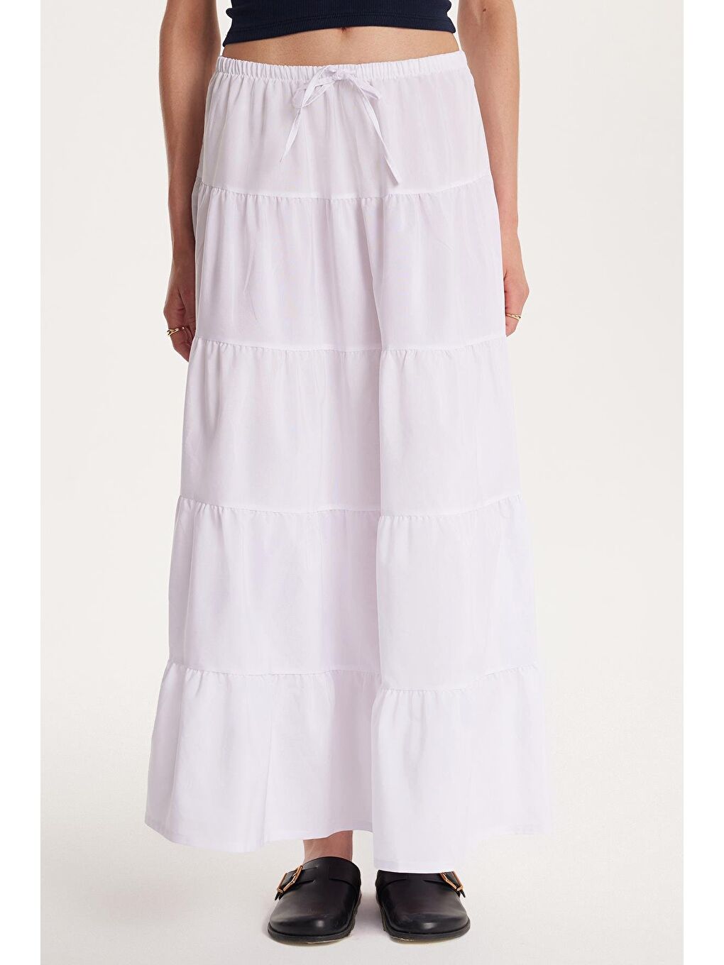 Kadın Standart Fit Beli Lastikli Bağlamalı Beyaz Etek