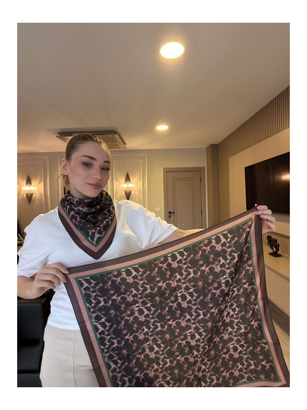 Karışık Kadın Leopar Desenli Saten Boyun Fuları Bandana Kahverengi FLR2004-2