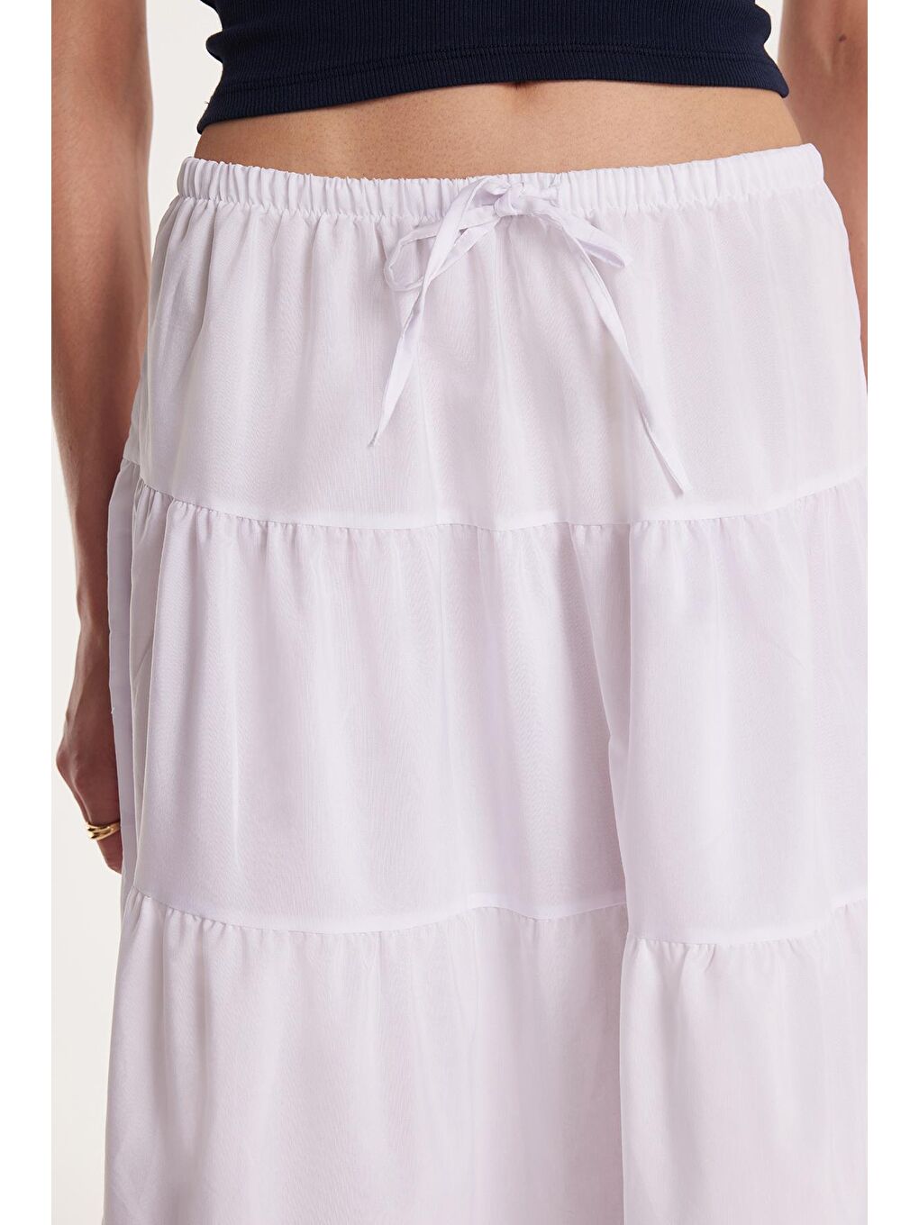 Kadın Standart Fit Beli Lastikli Bağlamalı Beyaz Etek-2