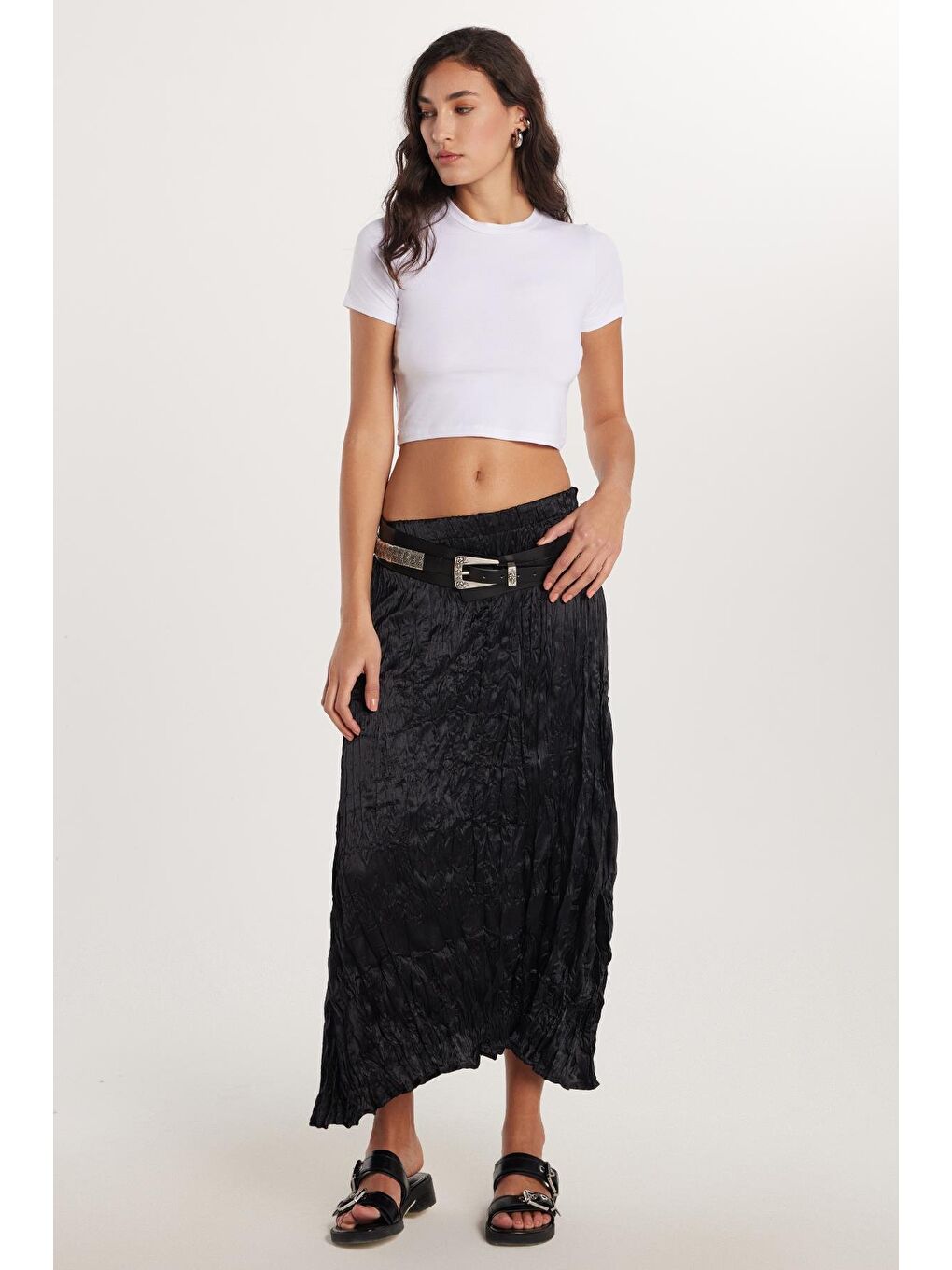 Kadın Regular Fit Desenli Saten Siyah Etek-1