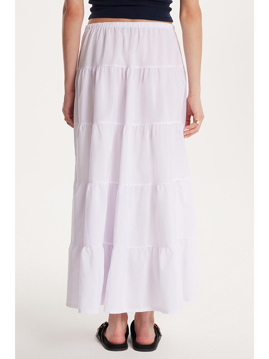 Kadın Standart Fit Beli Lastikli Bağlamalı Beyaz Etek-4