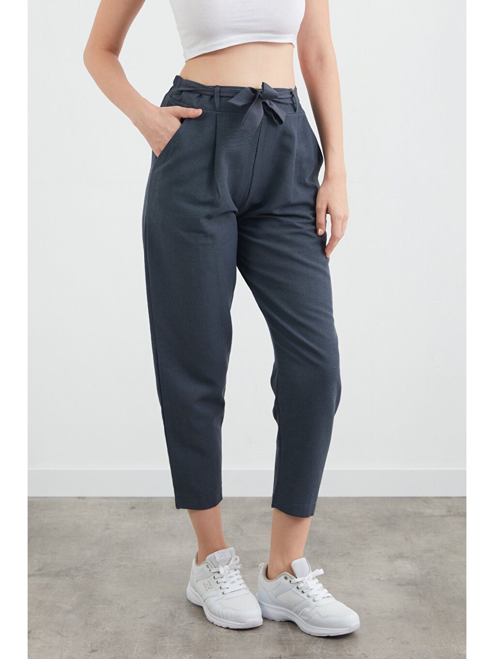 Antrasit Beli Bağlamalı Straight Keten Pantolon-1
