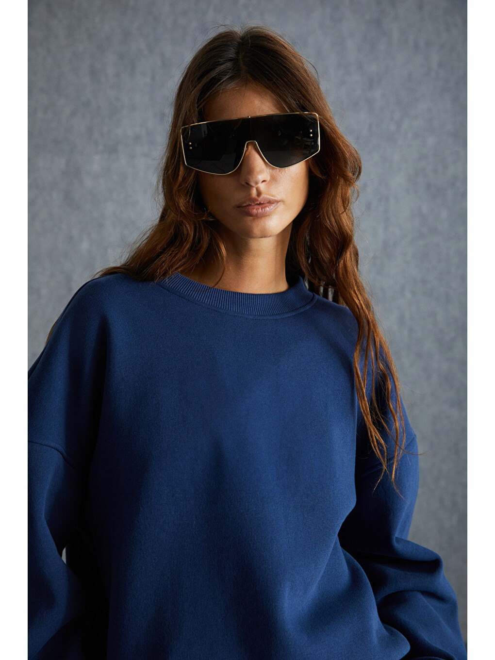 Vaneltına Kadın Organik Pamuklu Yumuşacık İçi Polarlı Yuvarlak Yakalı Lacivert Sweatshirt-3
